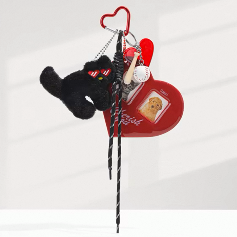 Scarlet Snap Keychain